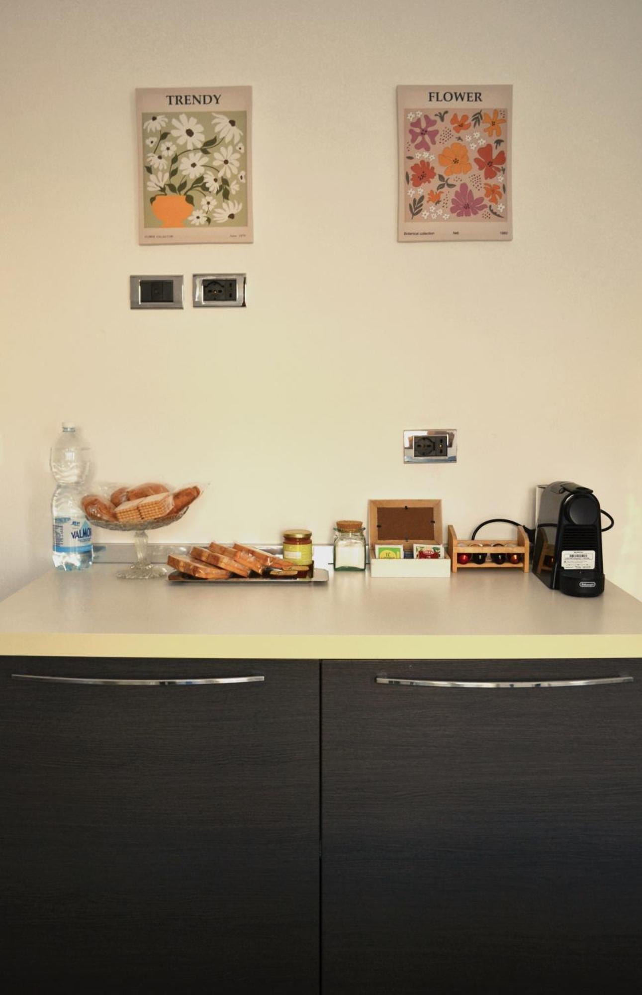 La Dolce Vita - Appartamento Con Parcheggio Privato Vicino Al Centro E All'Ospedale Asti Exteriér fotografie